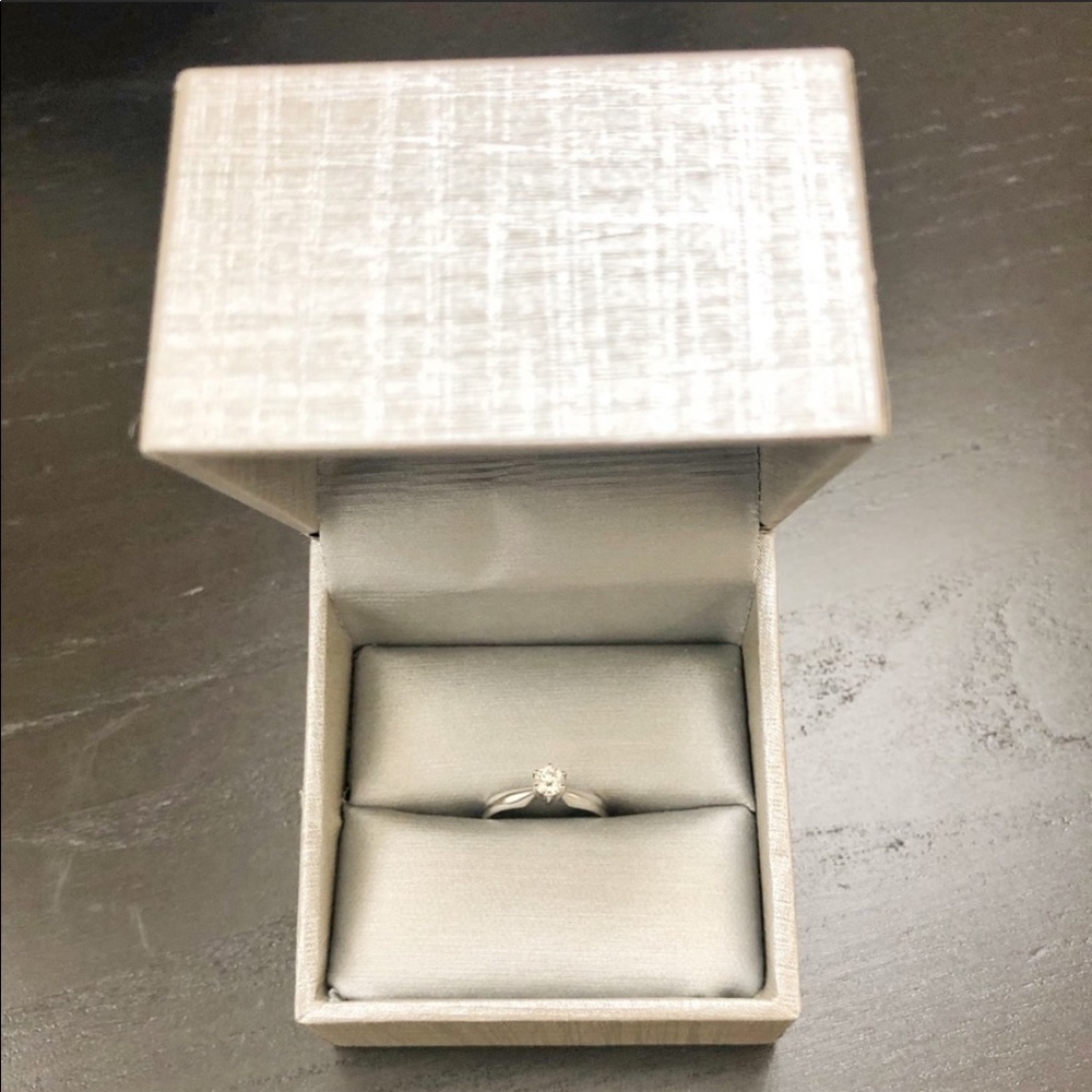 1/4 carat Zales brand diamond ring